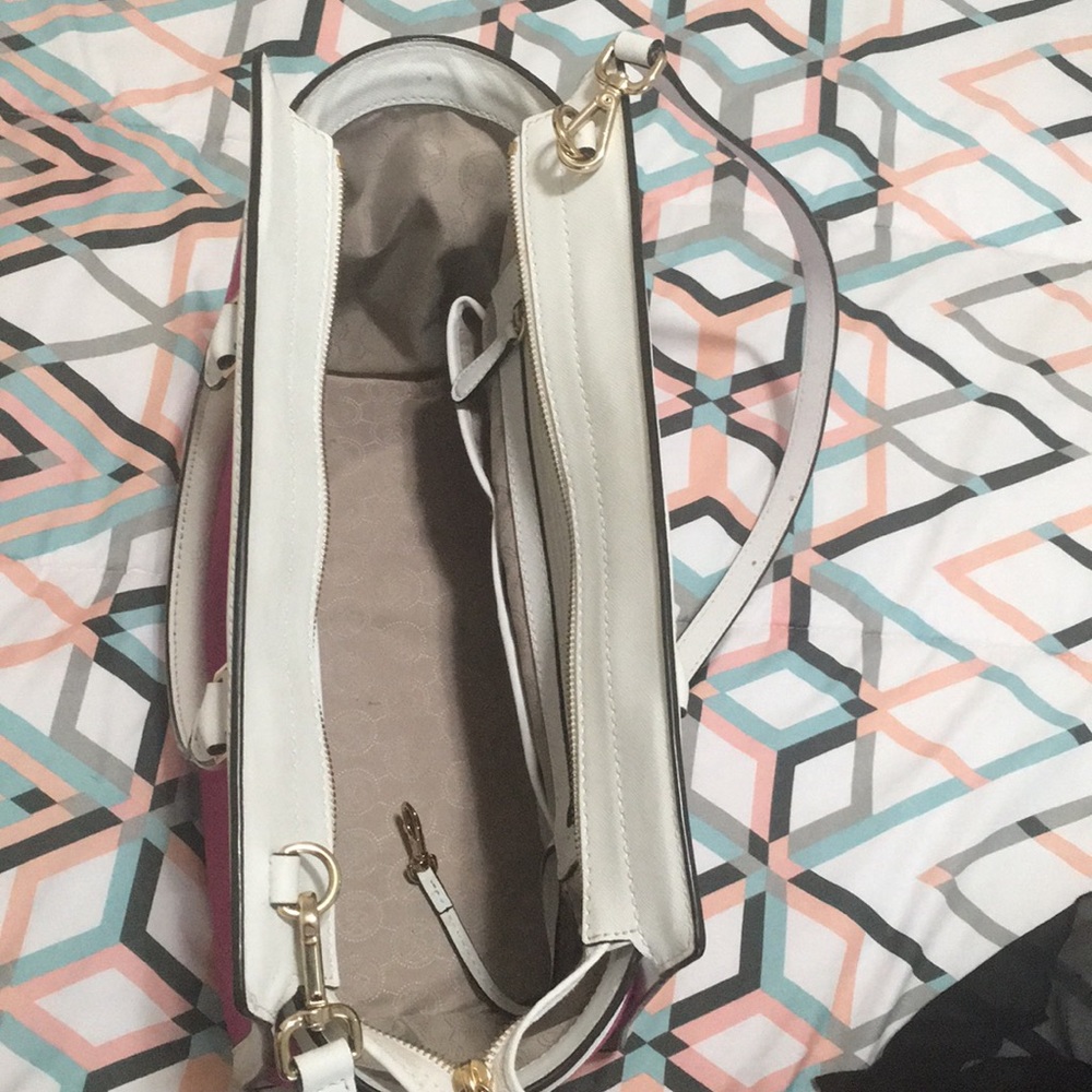 Purse - Picture 3 of 3